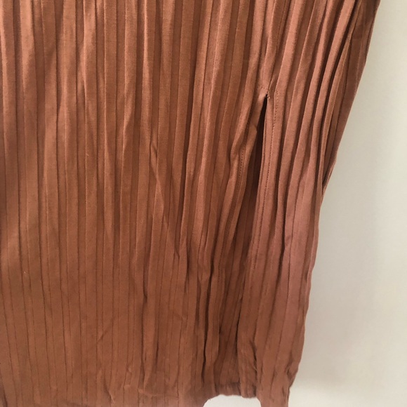 Dynamite Scoopneck Brown Dress - Picture 3 of 4